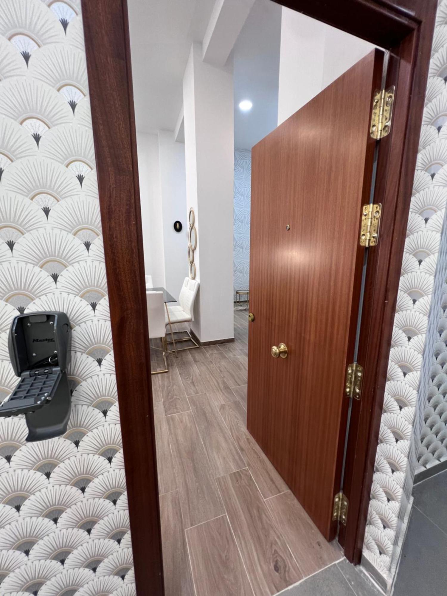 Centrum 59 Аликанте Екстериор снимка